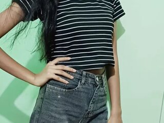 Skinnybaddie