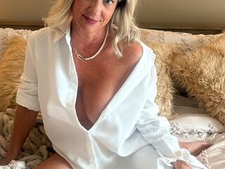 LooseyNextDoor